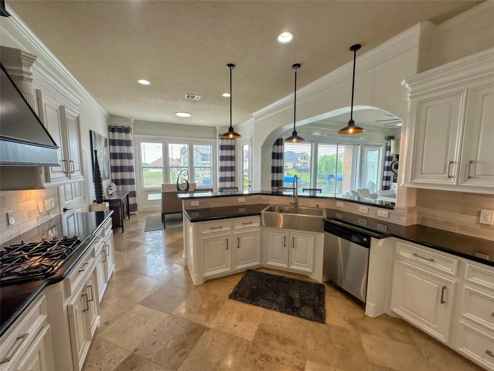 12571 St Ann Court Willis, TX 77318