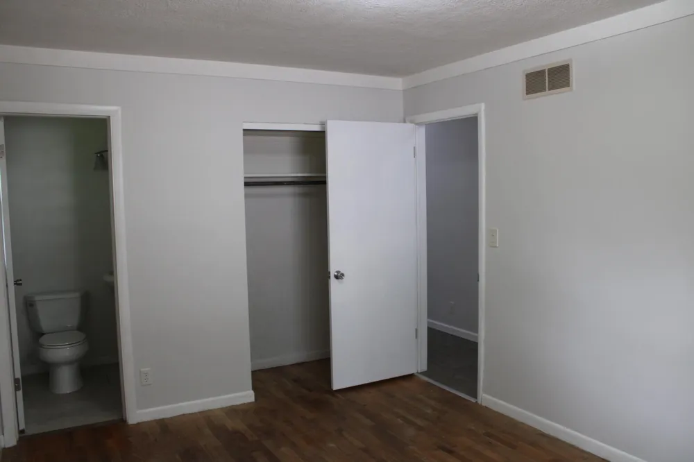 3027 Tulsa Drive Jackson, MI 49203