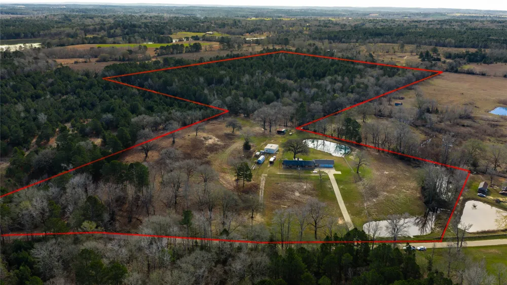 3662 ACR 359 Palestine, TX 75803