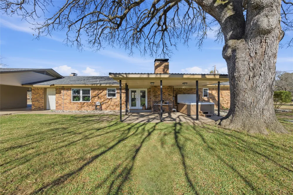 3662 ACR 359 Palestine, TX 75803