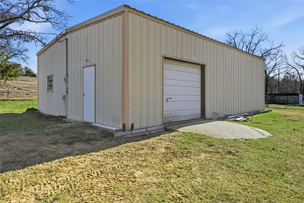 3662 ACR 359 Palestine, TX 75803