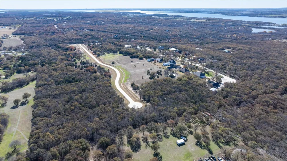 2 Shady Oak Lane Valley View, TX 76272