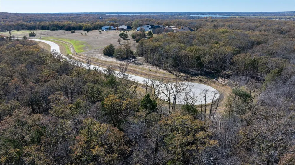 2 Shady Oak Lane Valley View, TX 76272