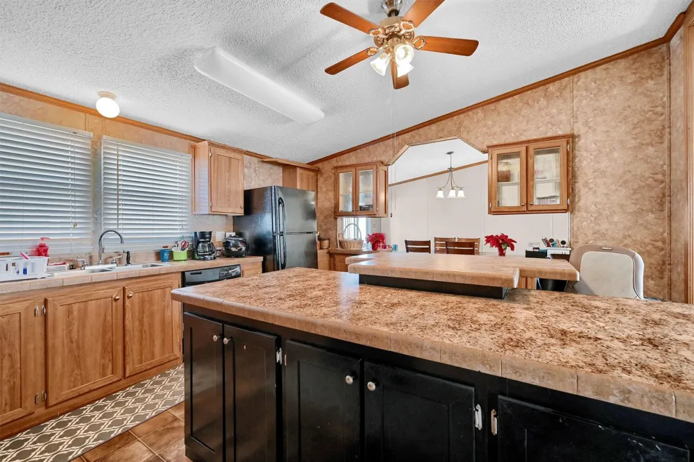 115 Candlewood Circle Gainesville, TX 76240