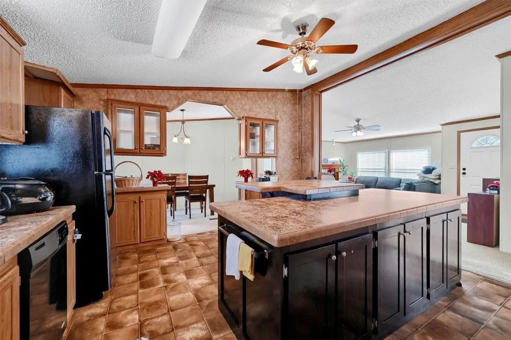 115 Candlewood Circle Gainesville, TX 76240