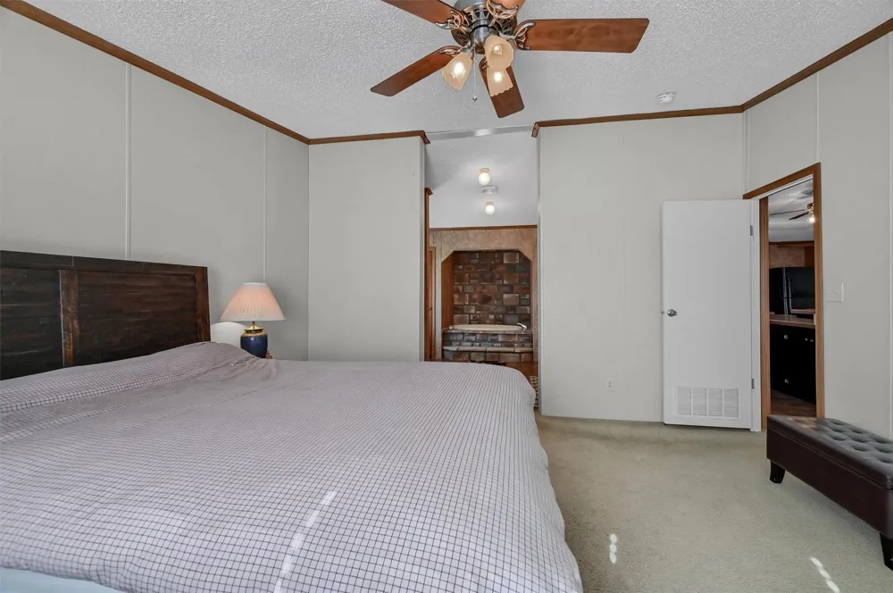 115 Candlewood Circle Gainesville, TX 76240
