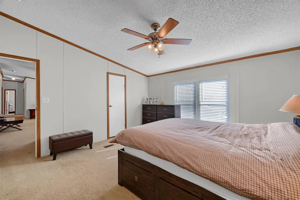 115 Candlewood Circle Gainesville, TX 76240