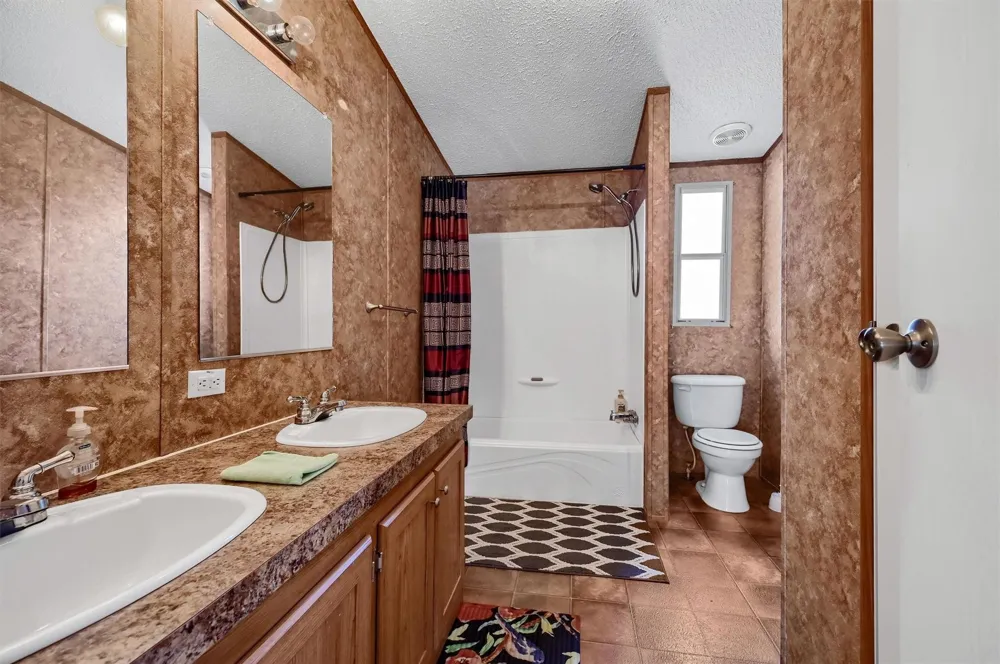 115 Candlewood Circle Gainesville, TX 76240
