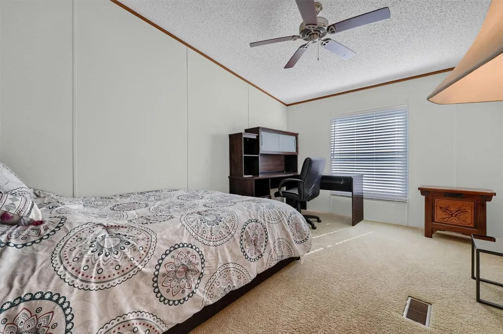 115 Candlewood Circle Gainesville, TX 76240