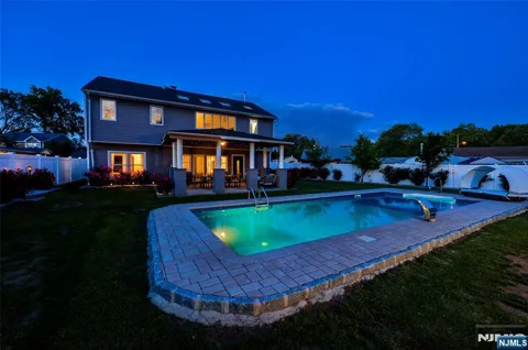 59 Hahn Avenue