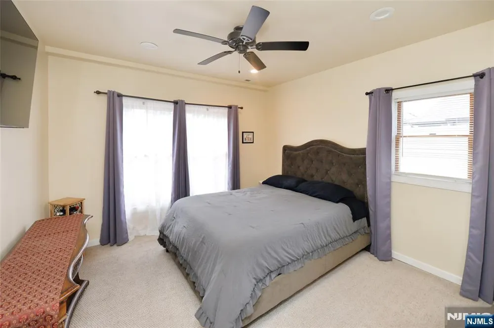 59 Hahn Avenue Rochelle Park, NJ 07662