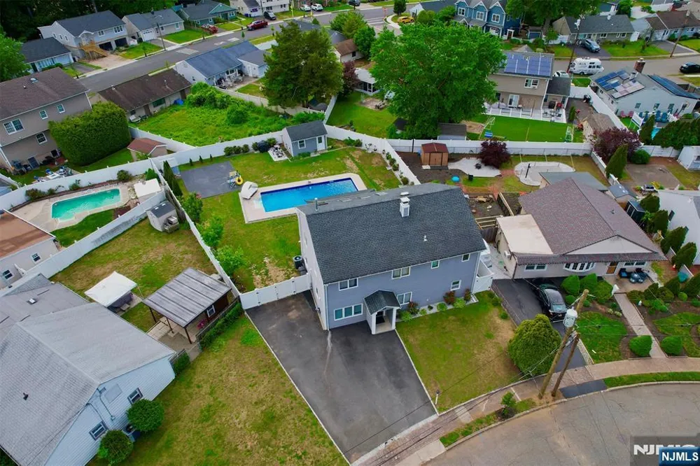 59 Hahn Avenue Rochelle Park, NJ 07662