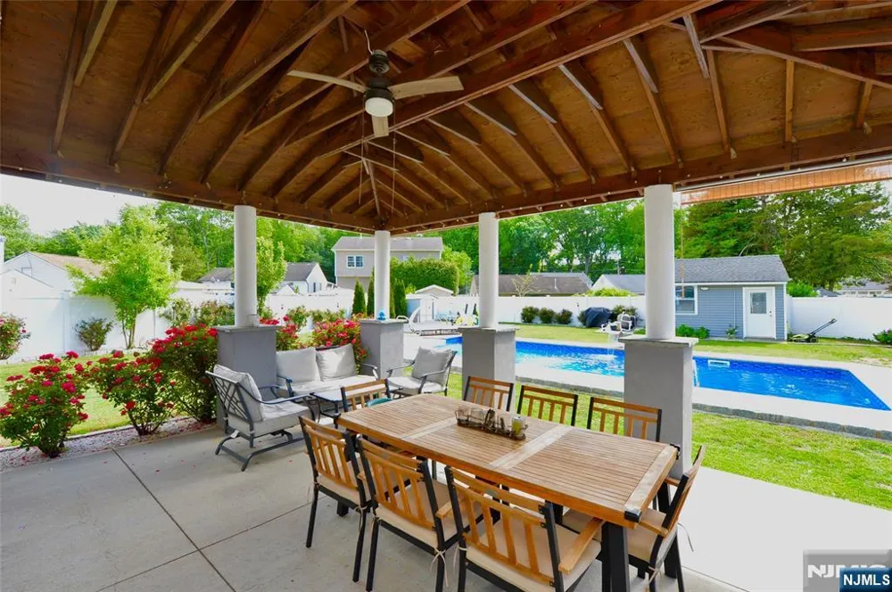 59 Hahn Avenue Rochelle Park, NJ 07662