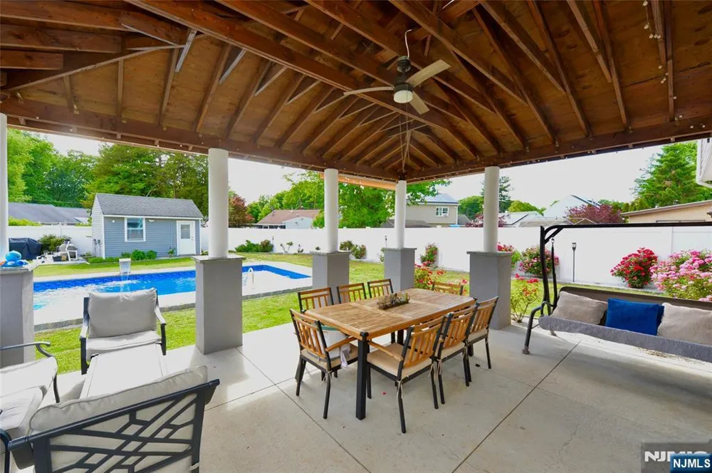 59 Hahn Avenue Rochelle Park, NJ 07662