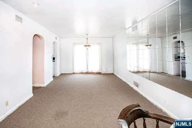4 Beverly Road Glen Rock, NJ 07452