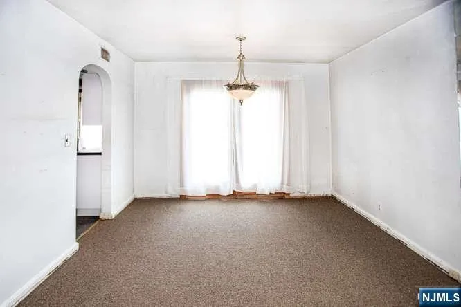4 Beverly Road Glen Rock, NJ 07452