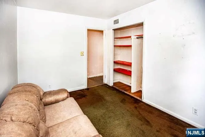4 Beverly Road Glen Rock, NJ 07452