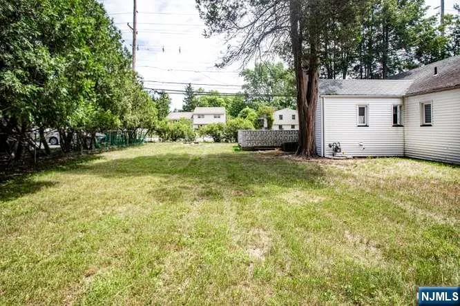 4 Beverly Road Glen Rock, NJ 07452