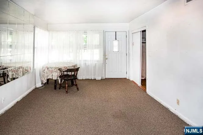 4 Beverly Road Glen Rock, NJ 07452