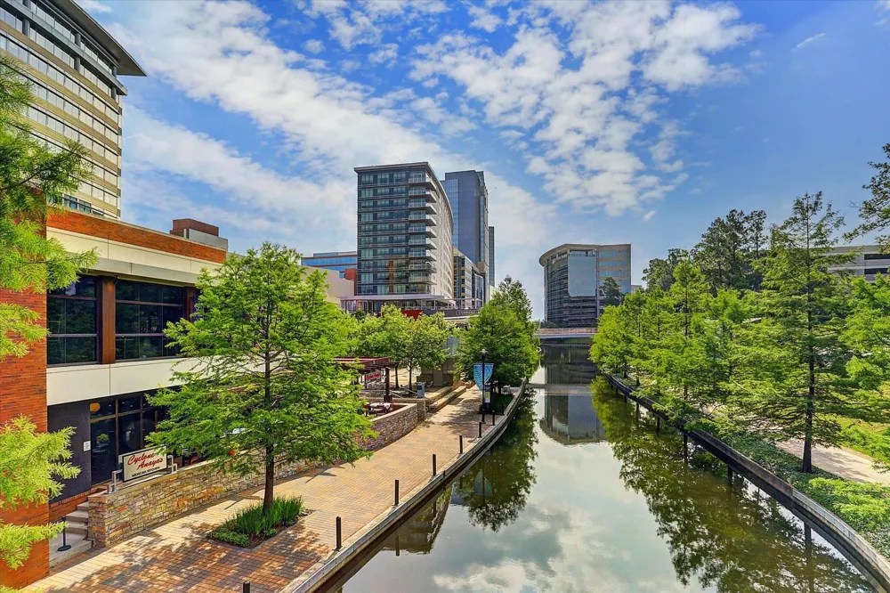 106 Autumn Branch Drive The Woodlands, TX 77382