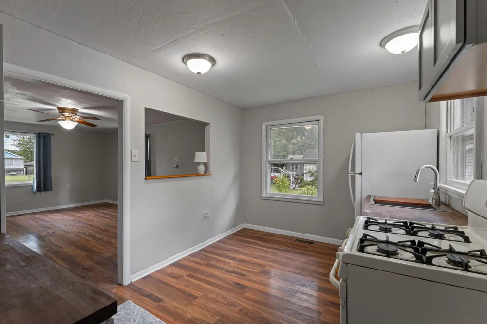70324 Fairfield Drive Edwardsburg, MI 49112