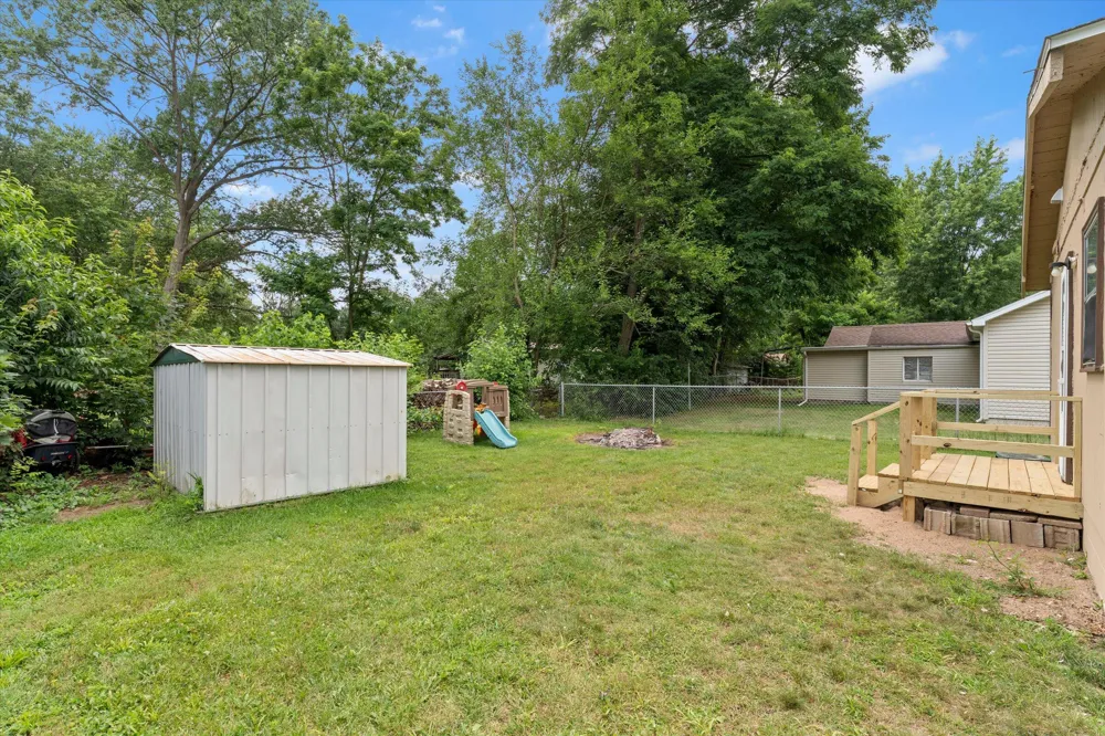 70324 Fairfield Drive Edwardsburg, MI 49112