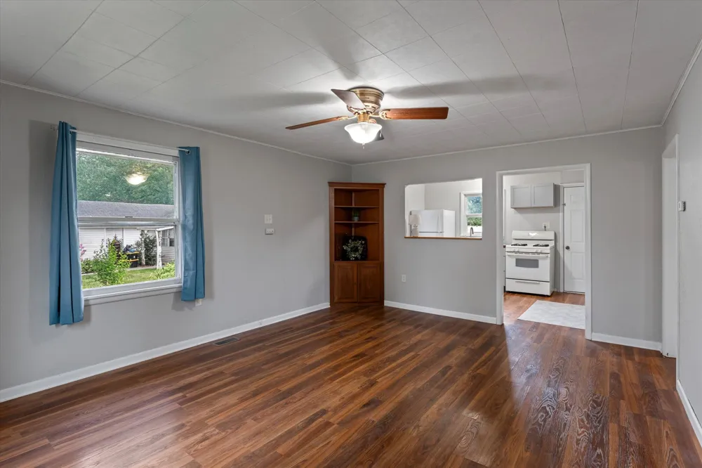 70324 Fairfield Drive Edwardsburg, MI 49112