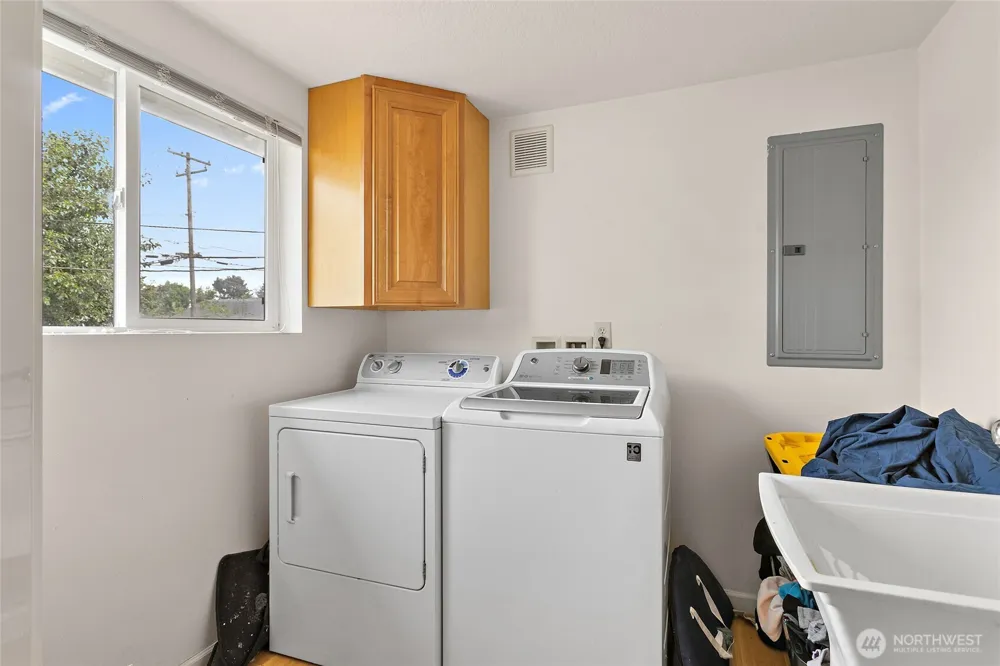 293 17th Avenue Longview, WA 98632