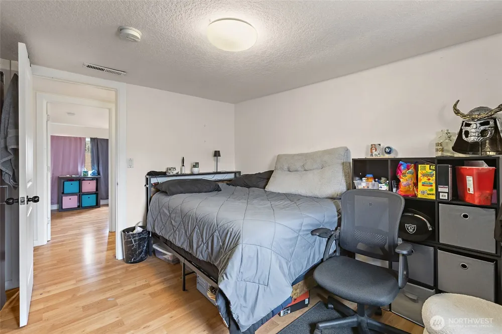 293 17th Avenue Longview, WA 98632