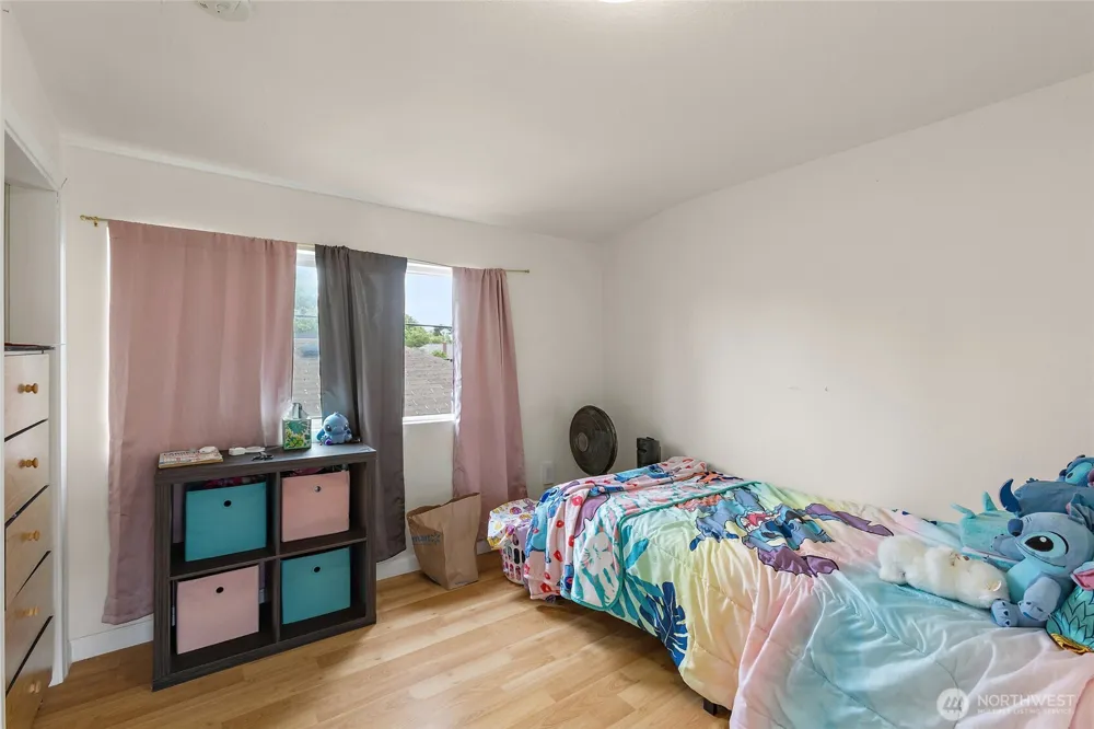 293 17th Avenue Longview, WA 98632
