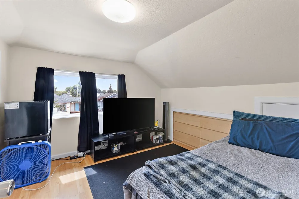 293 17th Avenue Longview, WA 98632
