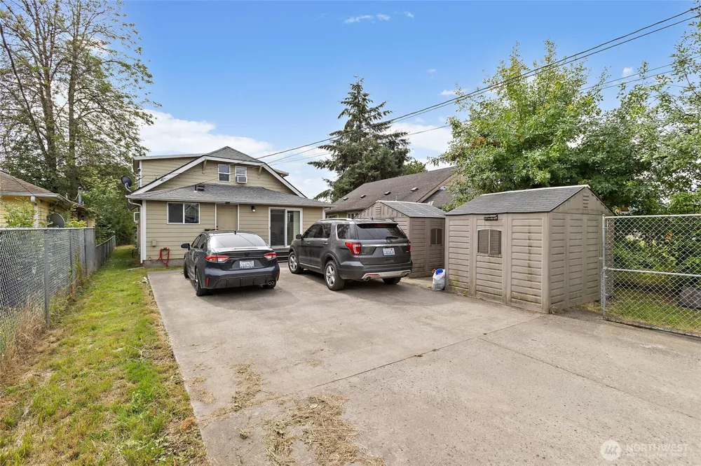 293 17th Avenue Longview, WA 98632
