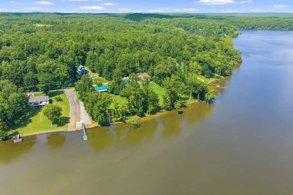 247 Featherfoot Parkway Loop Parsons, TN 38363