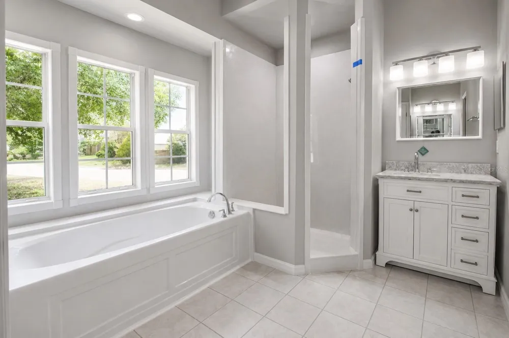 11444 NW 18TH LANE Gainesville, FL 32606