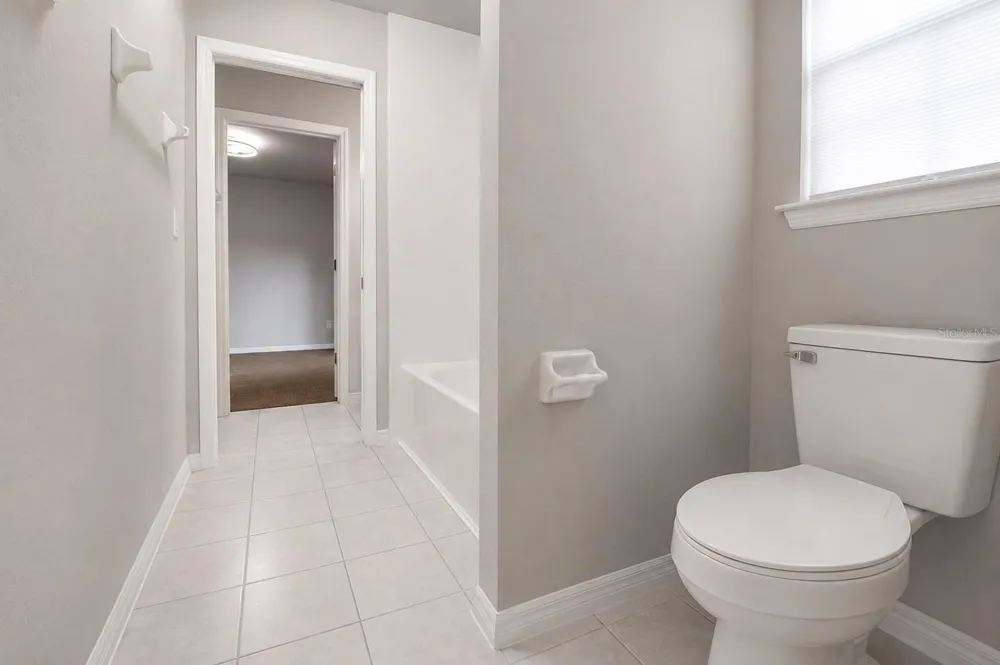 11444 NW 18TH LANE Gainesville, FL 32606