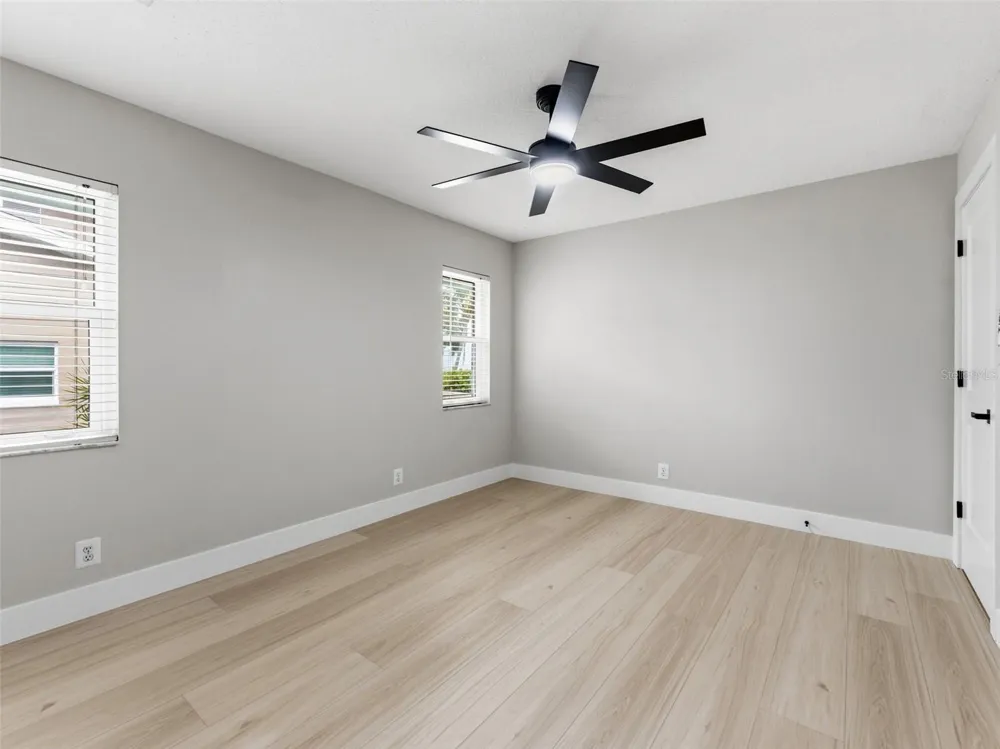 2936 68TH AVENUE S St Petersburg, FL 33712