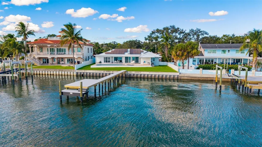 2936 68TH AVENUE S St Petersburg, FL 33712