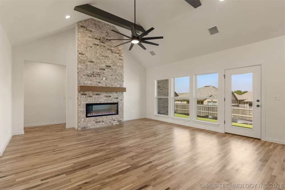 5114 S Everett Drive Sand Springs, OK 74063