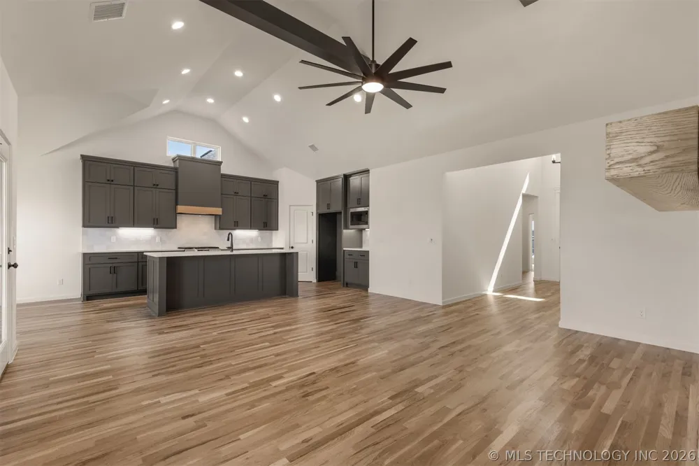 5114 S Everett Drive Sand Springs, OK 74063