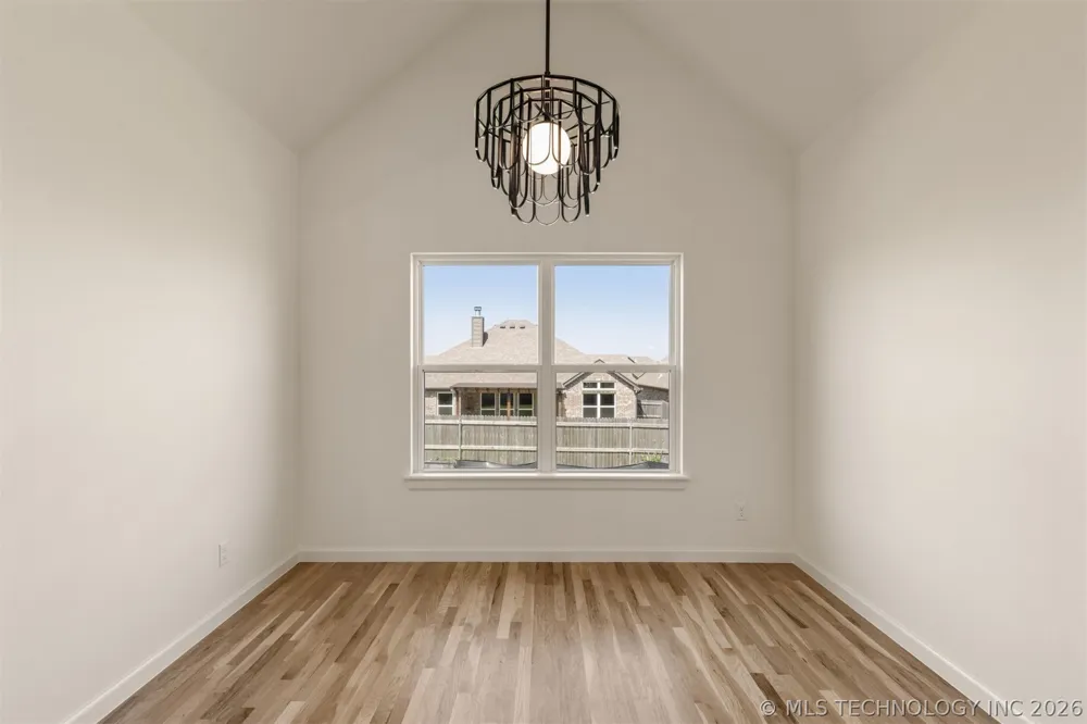 5114 S Everett Drive Sand Springs, OK 74063