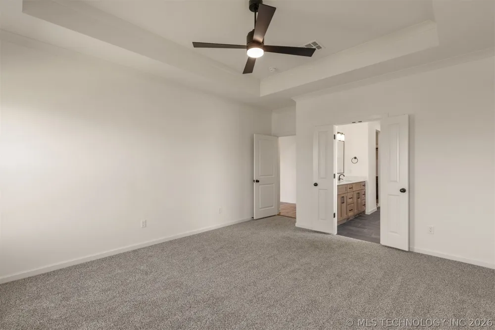 5114 S Everett Drive Sand Springs, OK 74063
