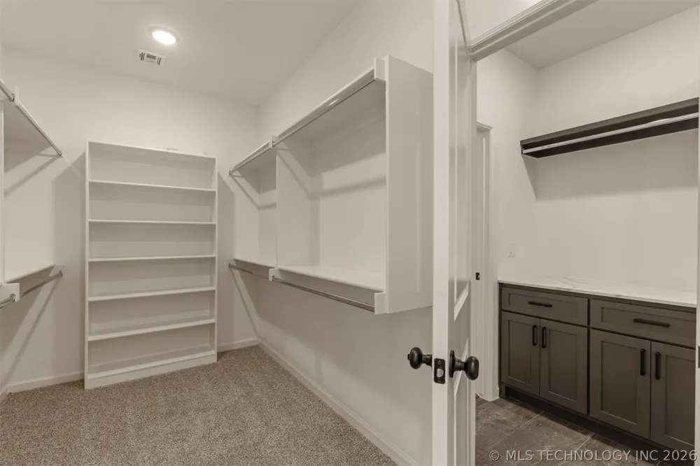 5114 S Everett Drive Sand Springs, OK 74063