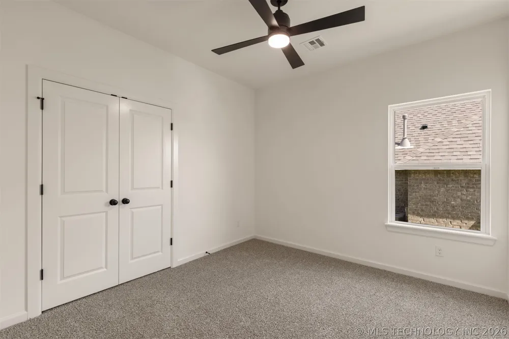 5114 S Everett Drive Sand Springs, OK 74063