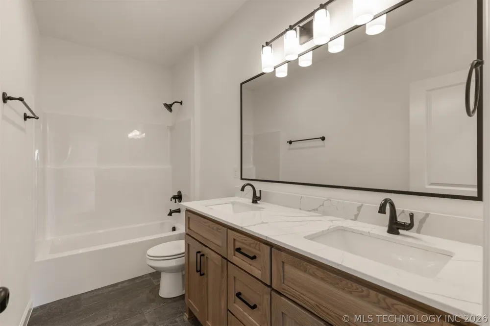 5114 S Everett Drive Sand Springs, OK 74063