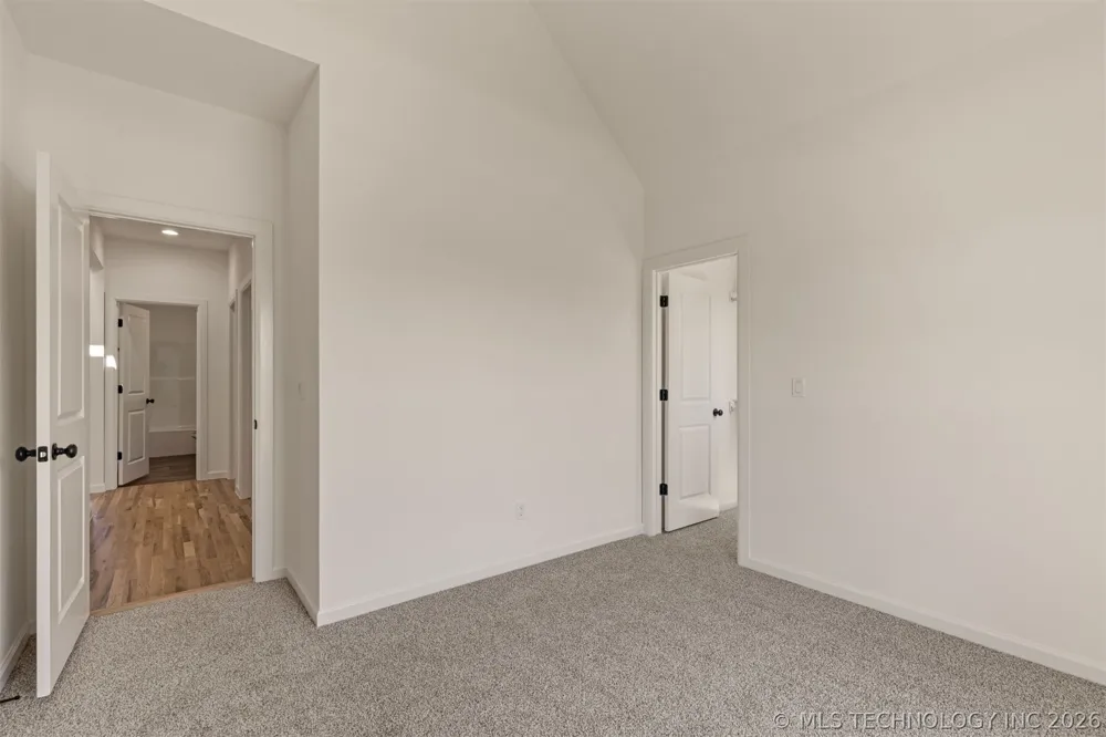 5114 S Everett Drive Sand Springs, OK 74063