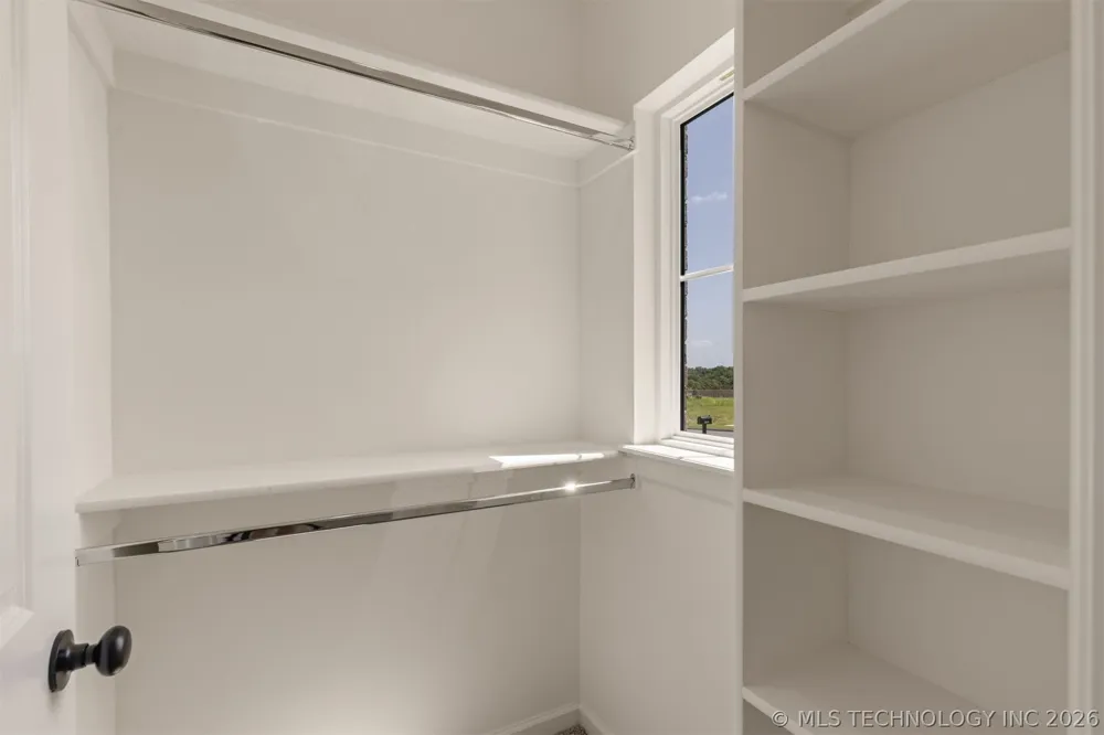 5114 S Everett Drive Sand Springs, OK 74063