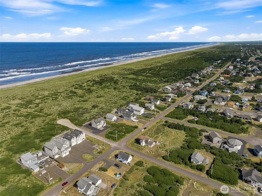 598 Marine View Drive SW Ocean Shores, WA 98569