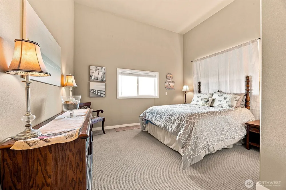 598 Marine View Drive SW Ocean Shores, WA 98569
