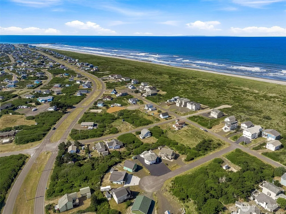 598 Marine View Drive SW Ocean Shores, WA 98569