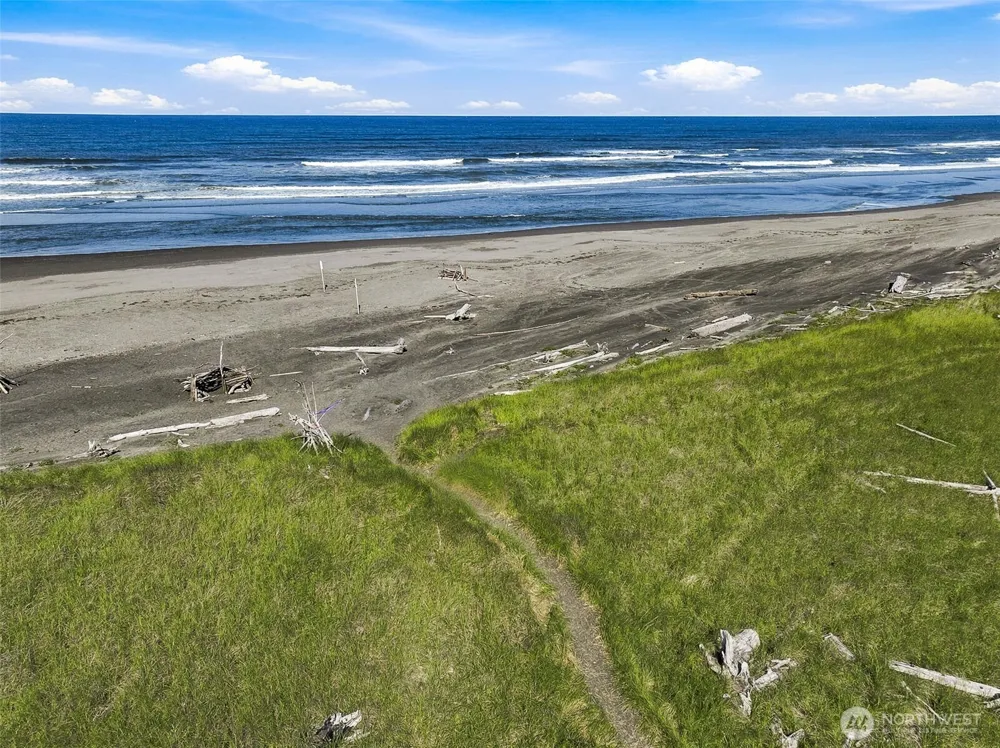 598 Marine View Drive SW Ocean Shores, WA 98569